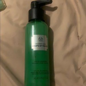 The Body Shop Drops of Youth Liquid Peel